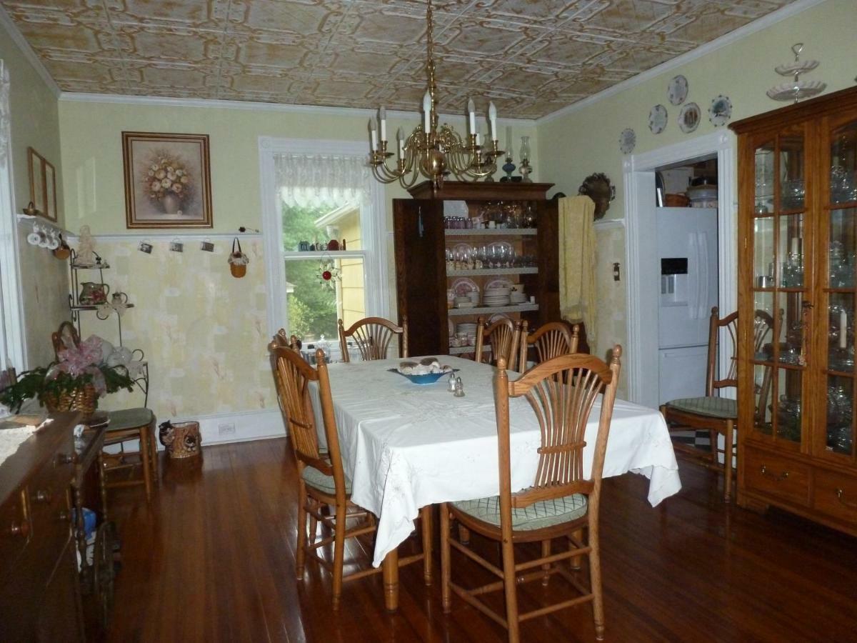 Back Inn Time B&B Kilmarnock 외부 사진